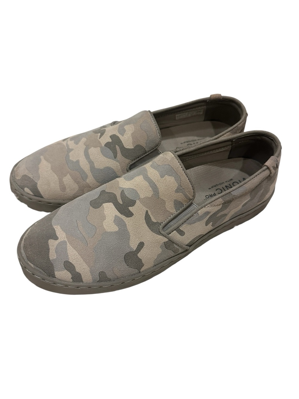 Vionic Pro Women Avery Vio-Grip Gray Camo Slip Resistant Shoes Suede Sz 11 Wide